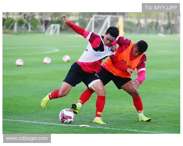 成都羽毛球队状态变革引发热议全新训练理念与战术调整助力团队崛起